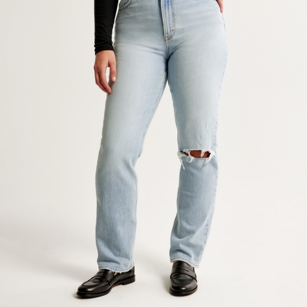 Abercrombie & Fitch Curve Love Ultra High Rise 90s Straight Jeans